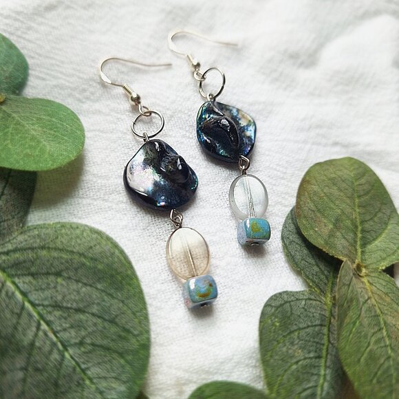 Black Pearl Dangle Earrings – Ocean Inspired Boho Earrings, Coastal Grunge - Picture 4 of 7